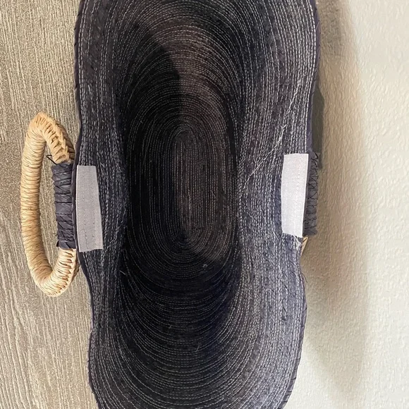 Rataan Weave Straw Handbag - Picture 3 of 4